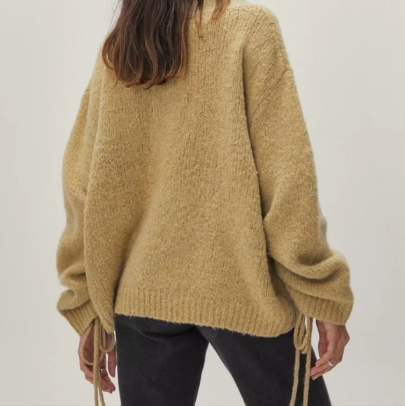 NEW Nasty Gal Collection Ruched Drawstring Sleeve V Neck Sweater Sz S - Picture 5 of 9